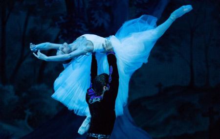 polina-semionova-and-marcelo-gomes-in-giselle-act-ii-3