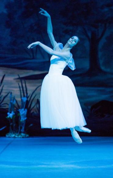 polina-semionova-in-giselle-act-ii-1