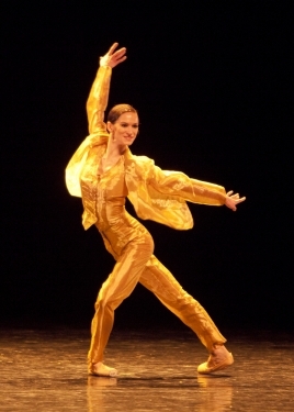 polina_semionova_in_strauss_incontra_verdi_-_photo_by_steve_dawson_090