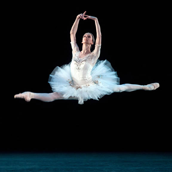 Polina-Semionova-in-La-Bayadère-Photograph-Rosalie-OConnor